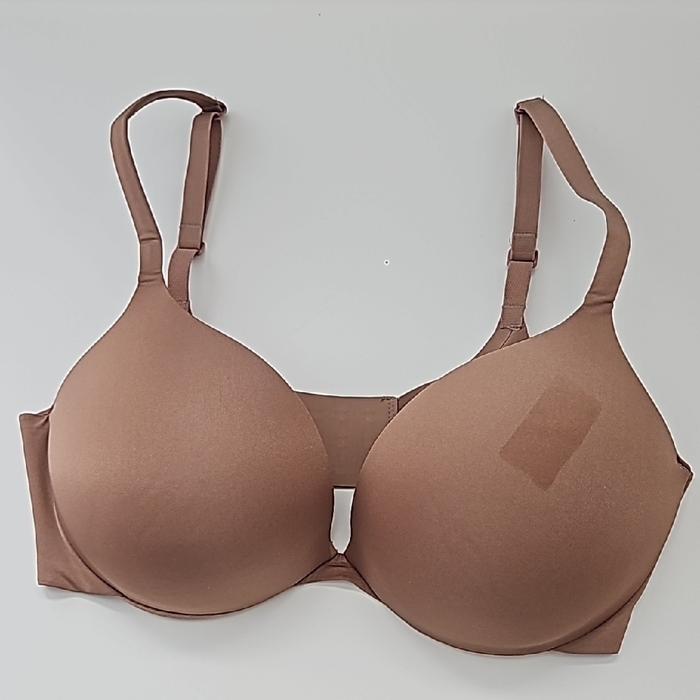 NWOT SKIMS Soft Tan Bra